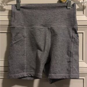 Offline by Aerie “The Hugger” 5” inseam gray biker shorts size medium